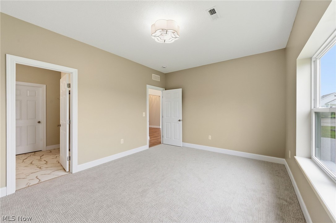 649 Southbay Drive Wadsworth OH 44281