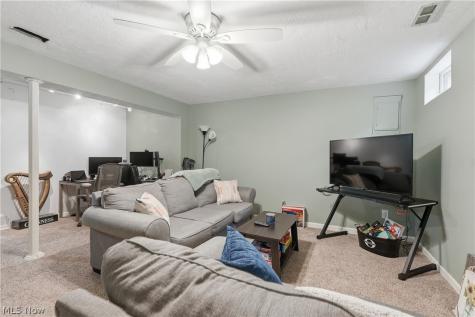 542 Topaz Lane Brunswick OH 44212