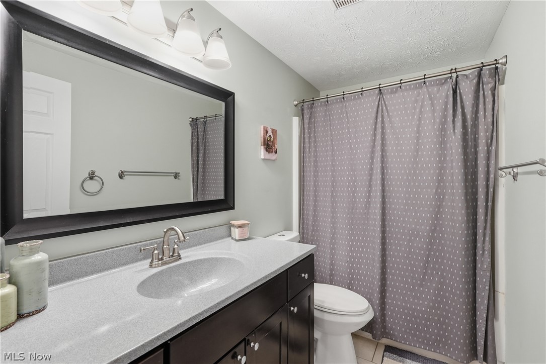 542 Topaz Lane Brunswick OH 44212