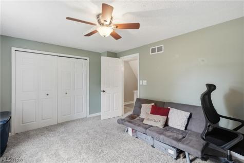 542 Topaz Lane Brunswick OH 44212