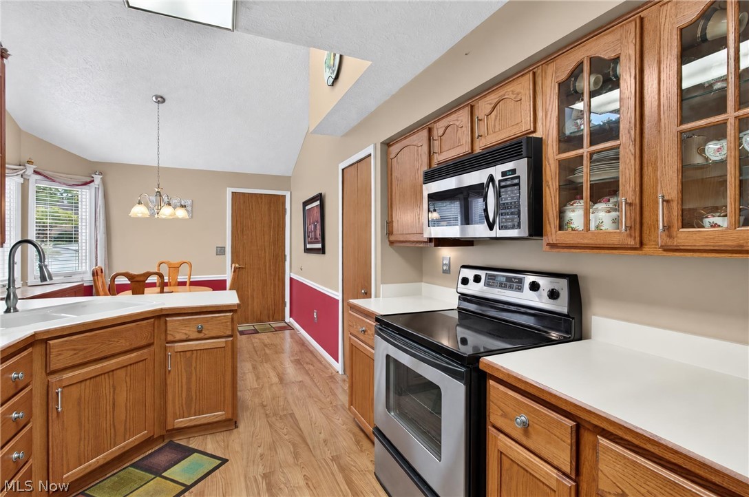 4521 Oakhill Boulevard Lorain OH 44053
