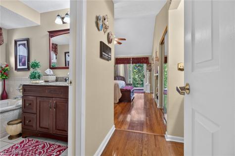 4521 Oakhill Boulevard Lorain OH 44053