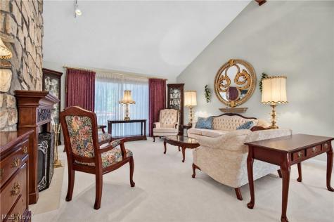 4521 Oakhill Boulevard Lorain OH 44053
