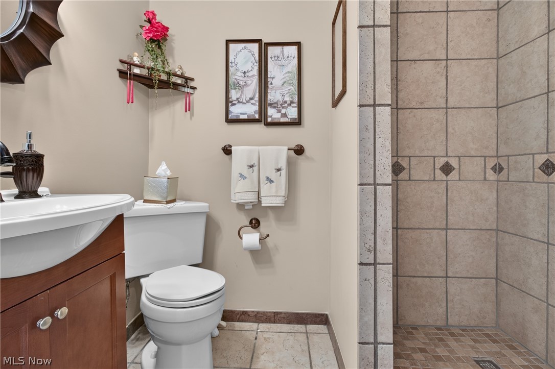 4521 Oakhill Boulevard Lorain OH 44053