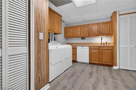 4521 Oakhill Boulevard Lorain OH 44053