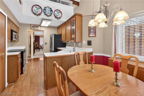 4521 Oakhill Boulevard Lorain OH 44053