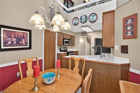 4521 Oakhill Boulevard Lorain OH 44053