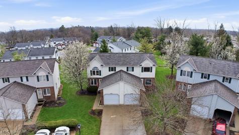 1833 Hobbits Way Brunswick OH 44212