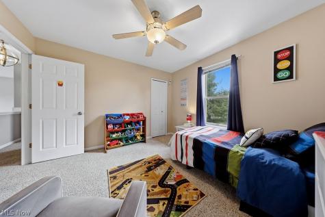 1833 Hobbits Way Brunswick OH 44212