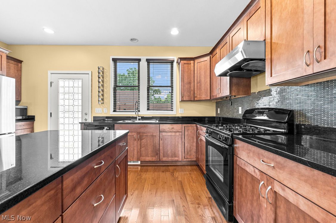1479 Huntington Lane Cleveland Heights OH 44118