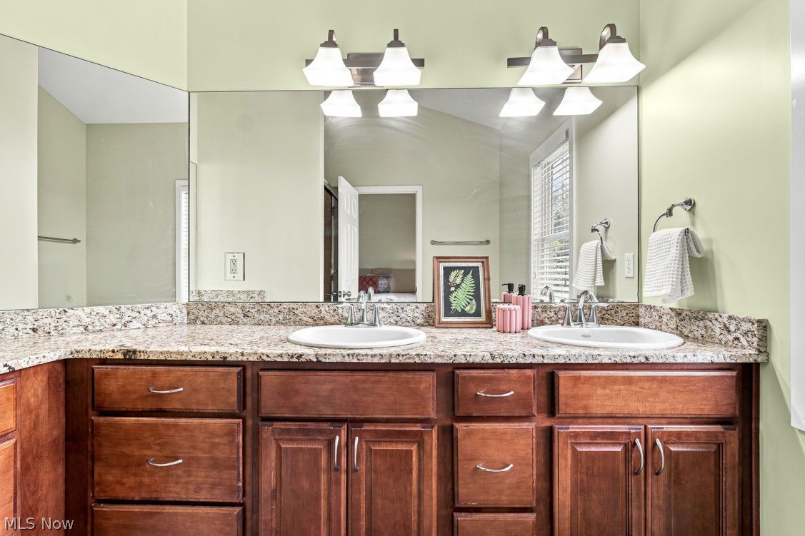 1479 Huntington Lane Cleveland Heights OH 44118