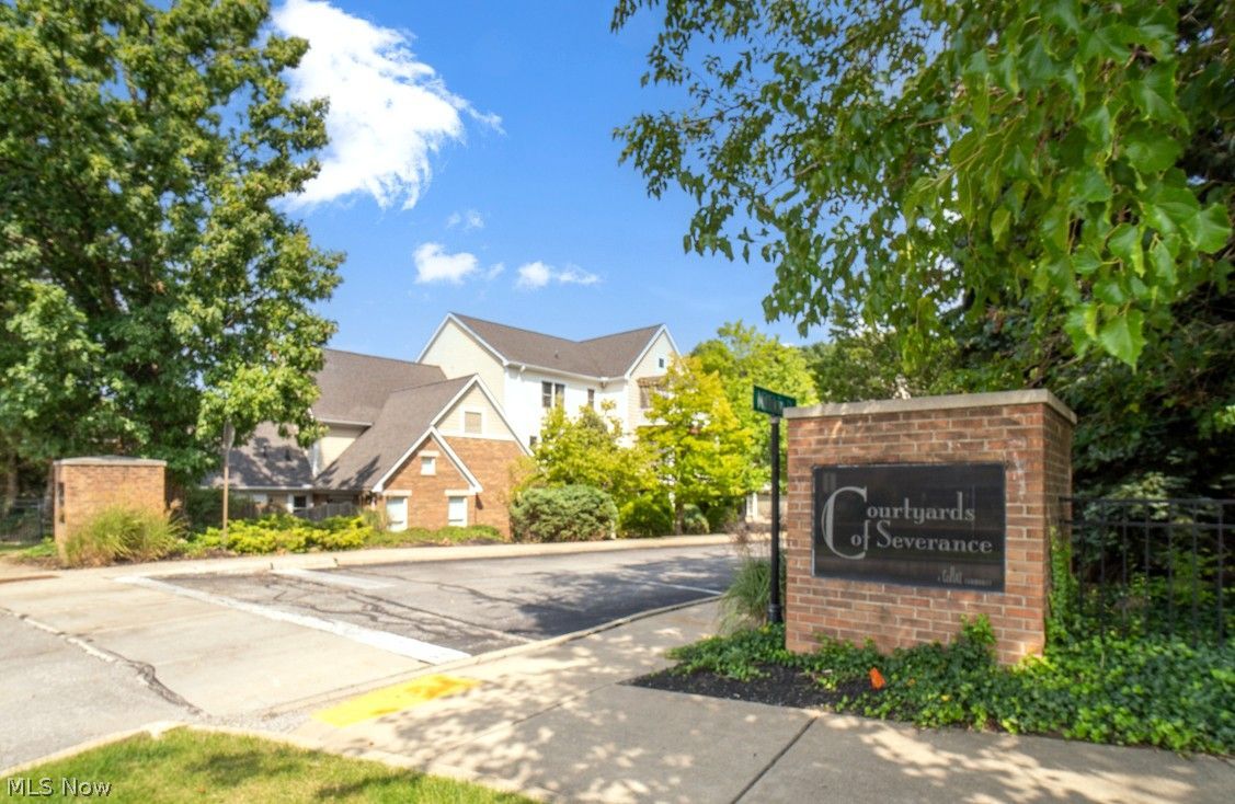 1479 Huntington Lane Cleveland Heights OH 44118