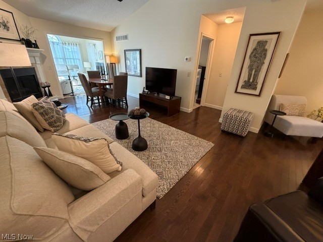 130 Royal Troon Warren OH 44484