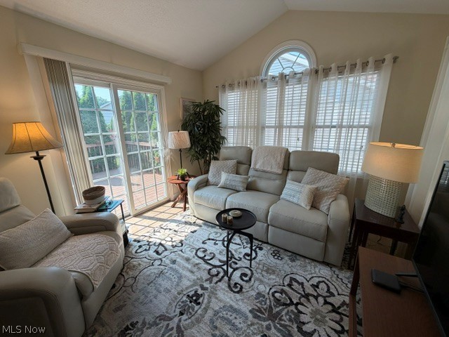 130 Royal Troon Warren OH 44484