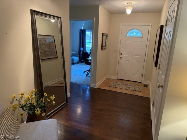 130 Royal Troon Warren OH 44484