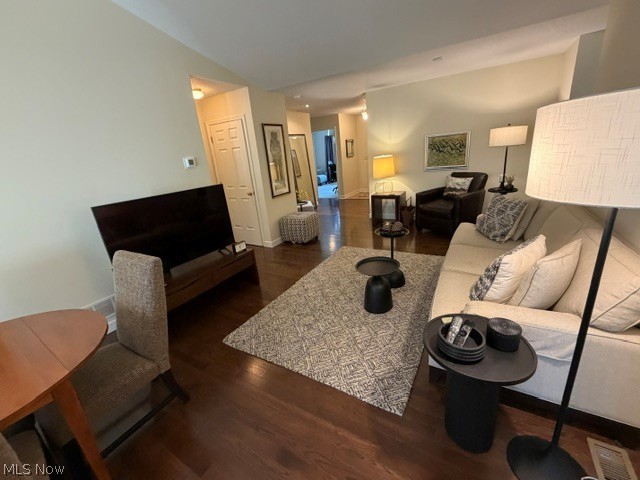130 Royal Troon Warren OH 44484