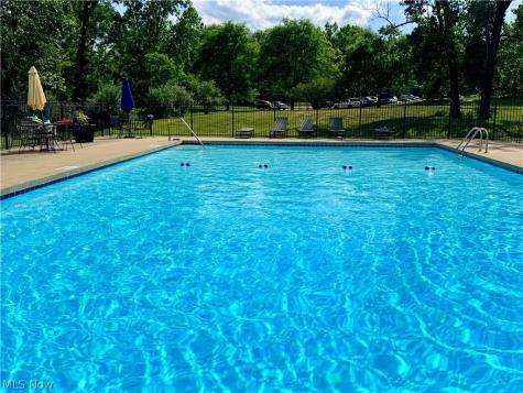 9995 Independence Drive North Royalton OH 44133