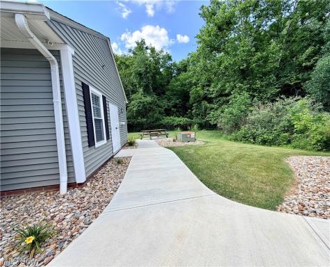9995 Independence Drive North Royalton OH 44133