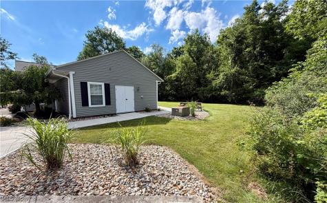 9995 Independence Drive North Royalton OH 44133