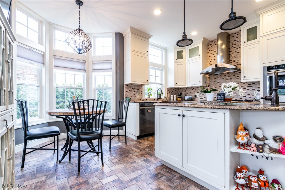 310 Blossom Lane Orange OH 44022