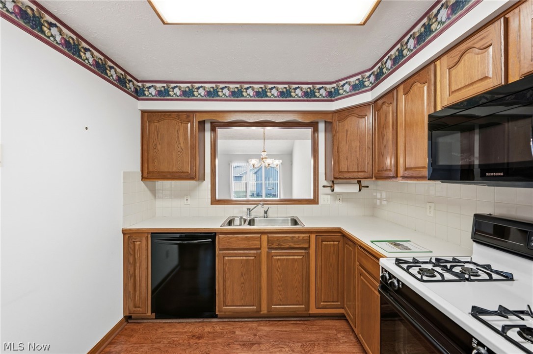 126 Augusta Drive Elyria OH 44035