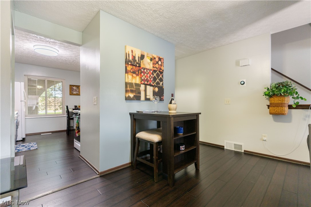 6674 Hills And Dales Road NW Canton OH 44708