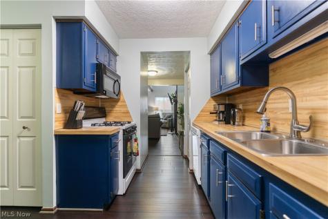 6674 Hills And Dales Road NW Canton OH 44708