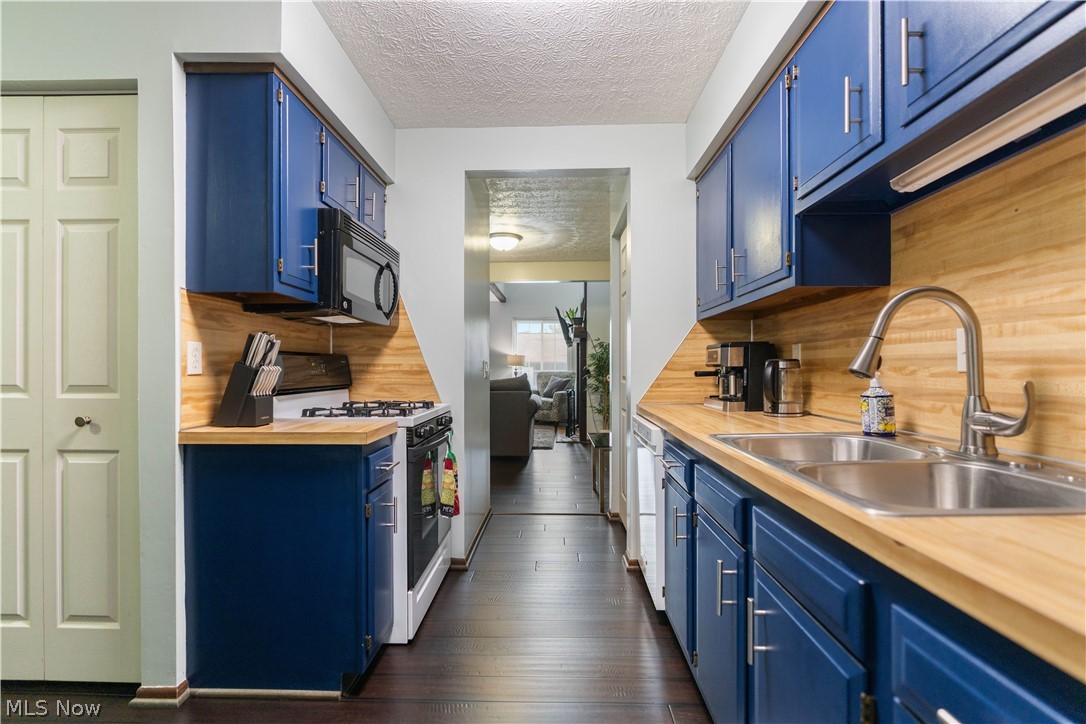 6674 Hills And Dales Road NW Canton OH 44708