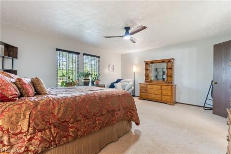 6674 Hills And Dales Road NW Canton OH 44708