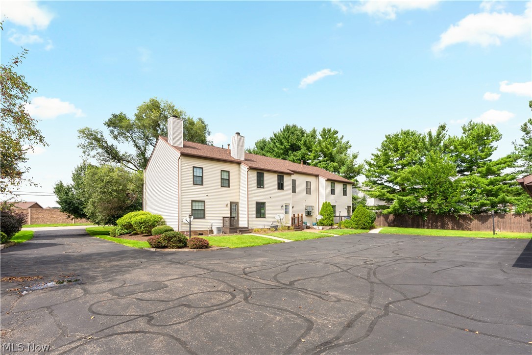 6674 Hills And Dales Road NW Canton OH 44708