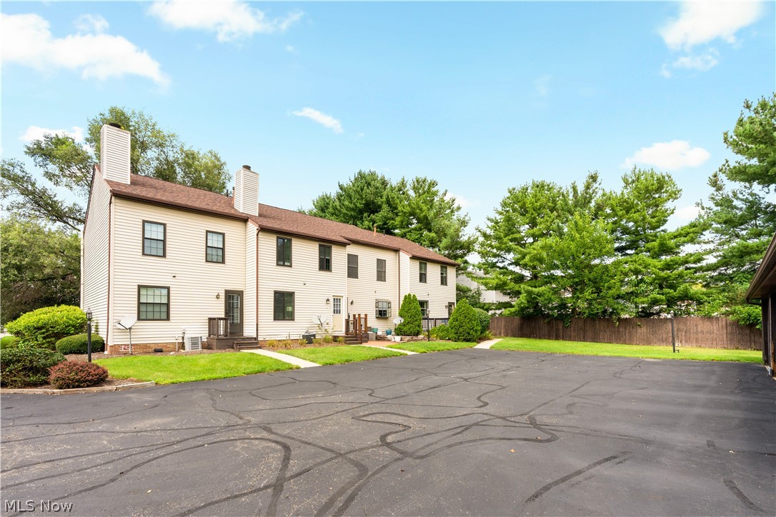 6674 Hills And Dales Road NW Canton OH 44708