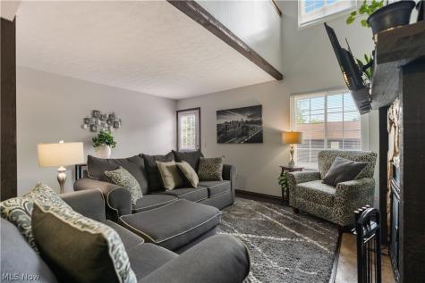 6674 Hills And Dales Road NW Canton OH 44708
