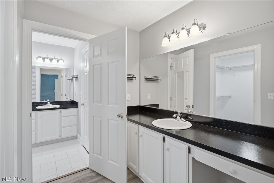 700 Hampton Circle Aurora OH 44202
