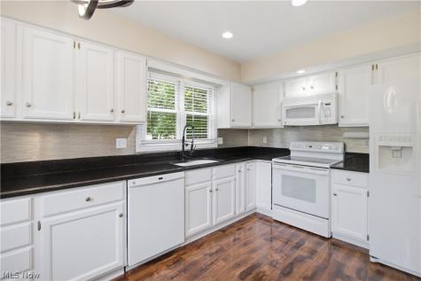 700 Hampton Circle Aurora OH 44202