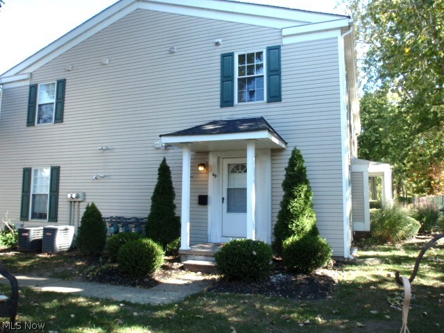 49 Valley Forge Lane Elyria OH 44035