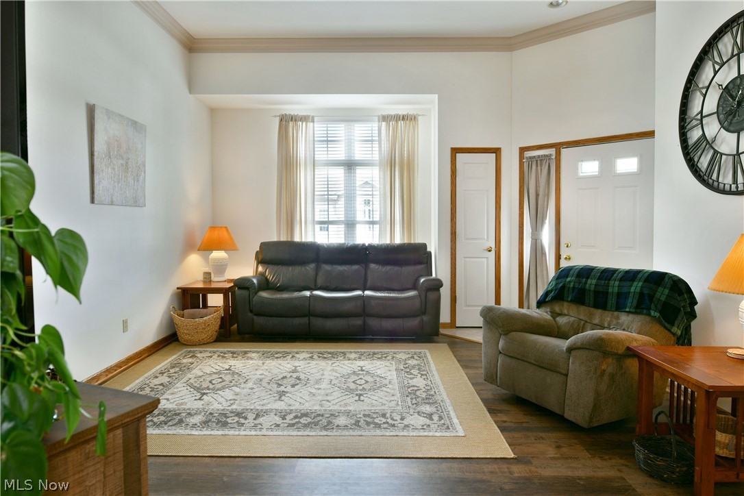 24 Abbington Drive NW Warren OH 44481