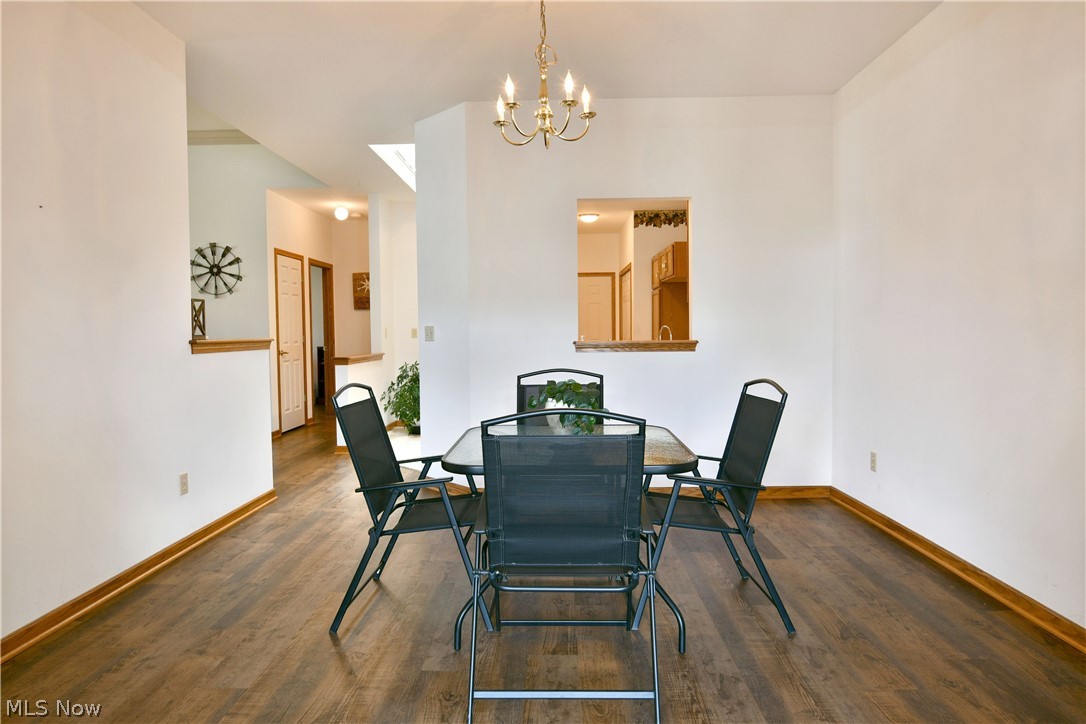 24 Abbington Drive NW Warren OH 44481