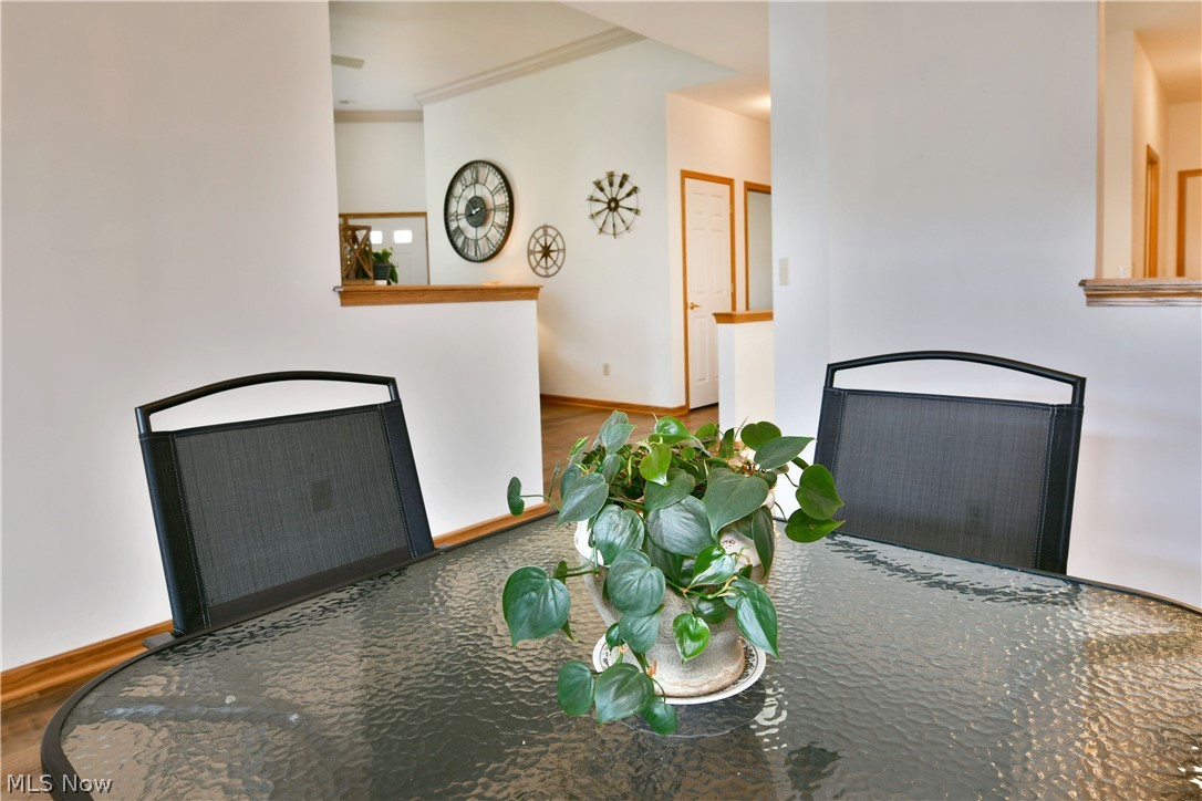 24 Abbington Drive NW Warren OH 44481