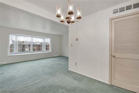 2948 Pease Drive Rocky River OH 44116