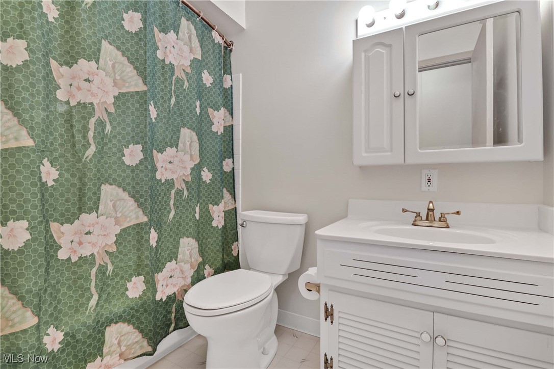 2948 Pease Drive Rocky River OH 44116