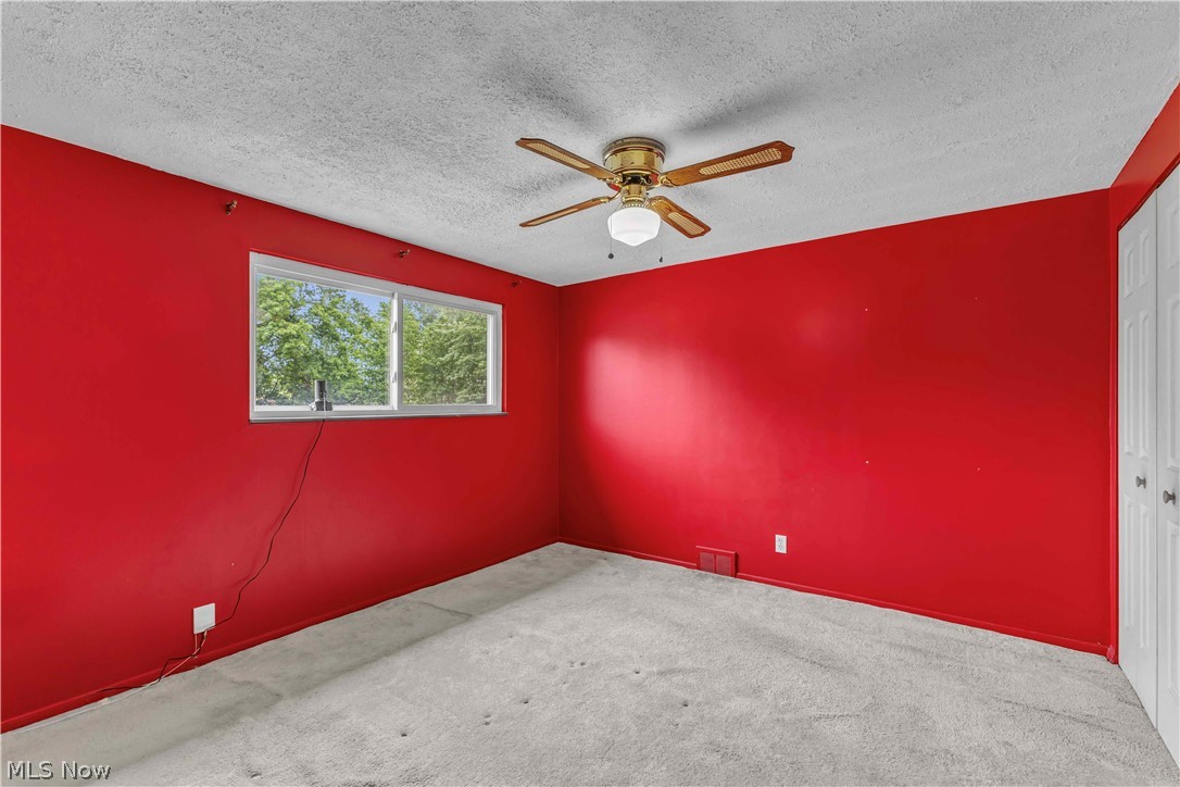 6051 Glenway Drive Brook Park OH 44142