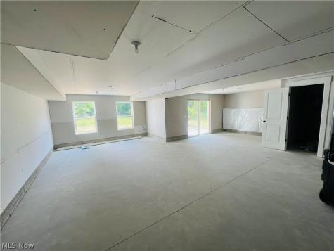 2087 Glenmont Drive Brunswick OH 44212
