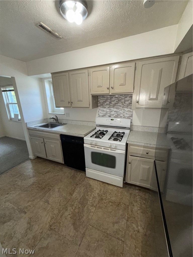 4789 Columbia Road North Olmsted OH 44070
