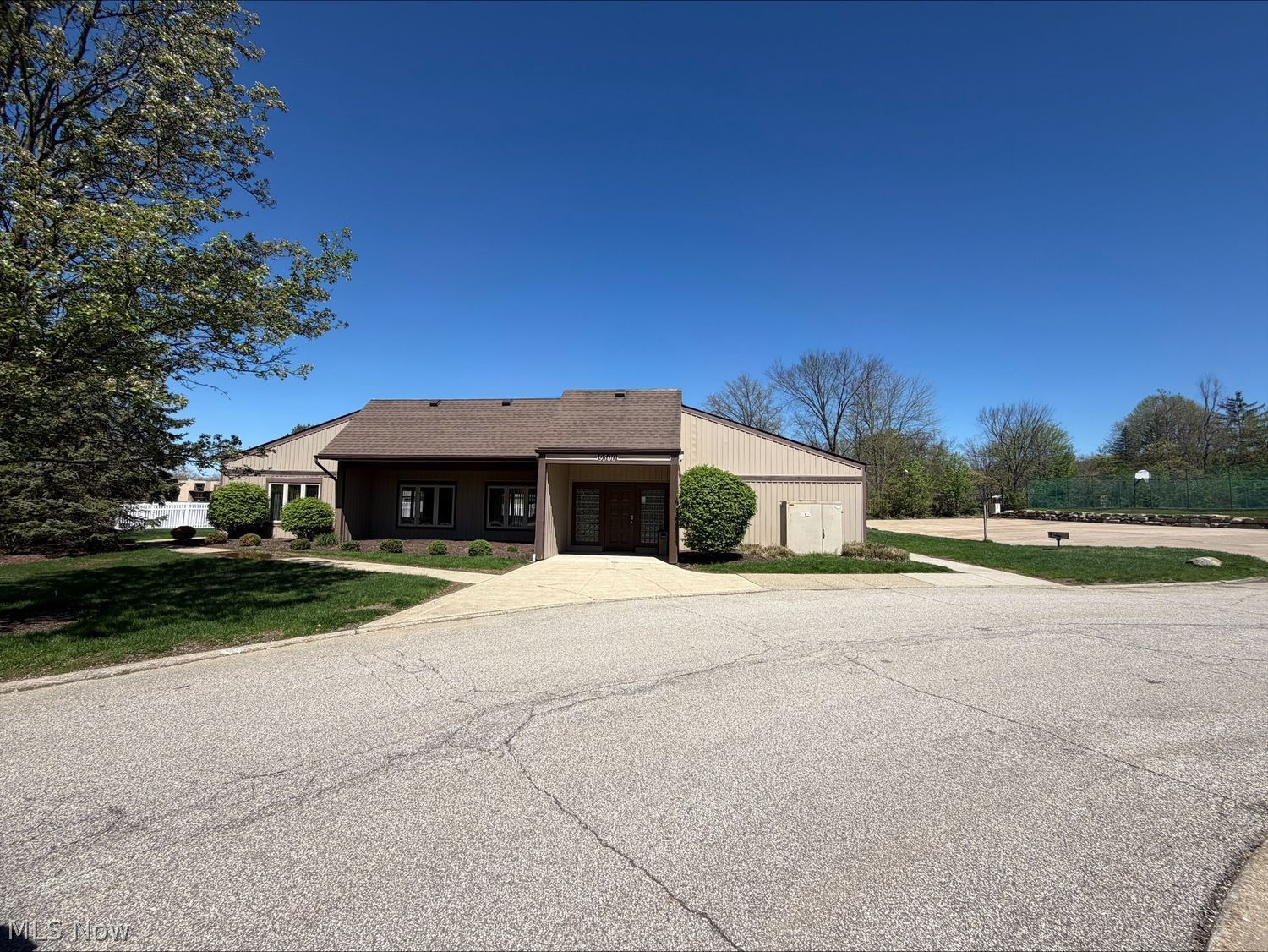 9650 Cove Drive North Royalton OH 44133