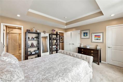 1055 Meadow Run Copley OH 44321