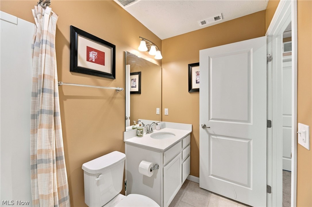 1055 Meadow Run Copley OH 44321