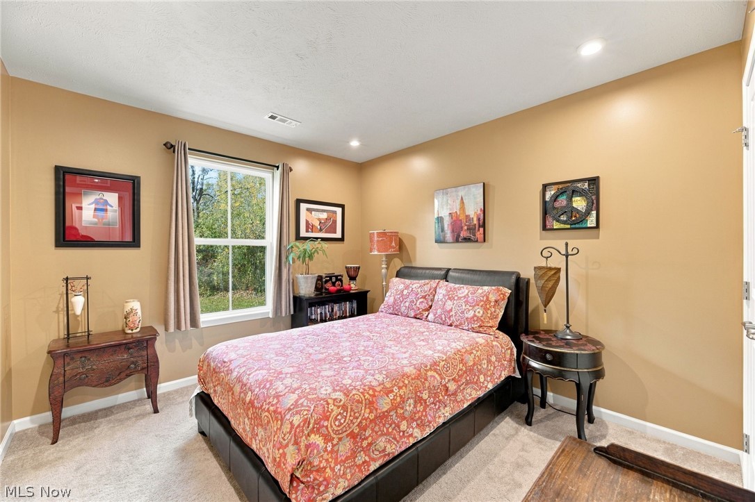 1055 Meadow Run Copley OH 44321