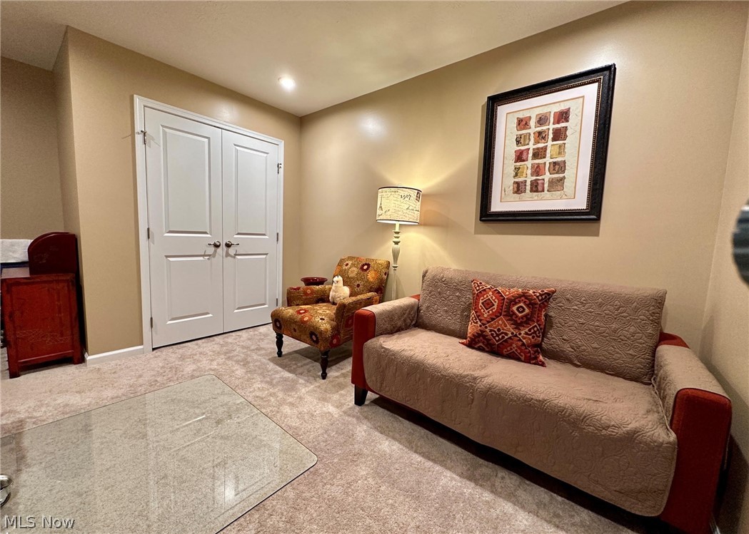 1055 Meadow Run Copley OH 44321