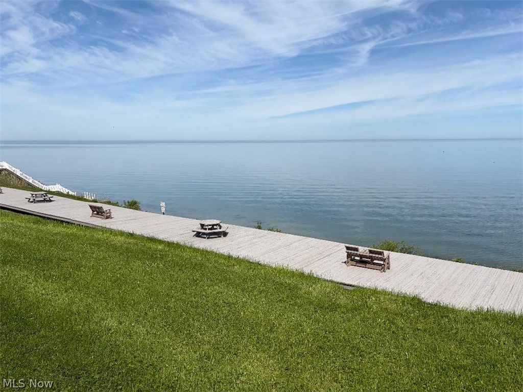 5237 W Lake Road W Saybrook OH 44004