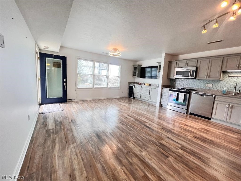 5237 W Lake Road W Saybrook OH 44004